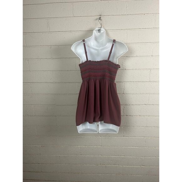 Torrid Smocked Babydoll Tank in Dusty Red size 0 - Picture 4 of 8
